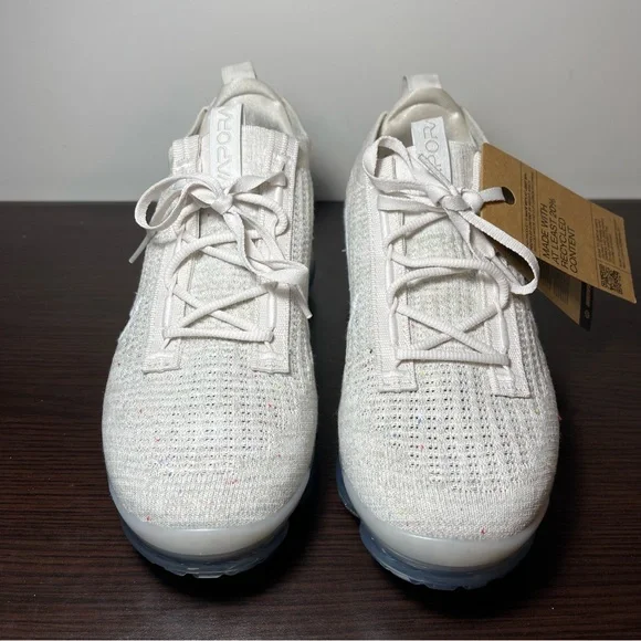 Nike Air VaporMax Flyknit - Picture 2 of 10